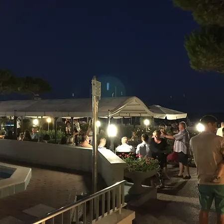 La Bussola Hotel 3*